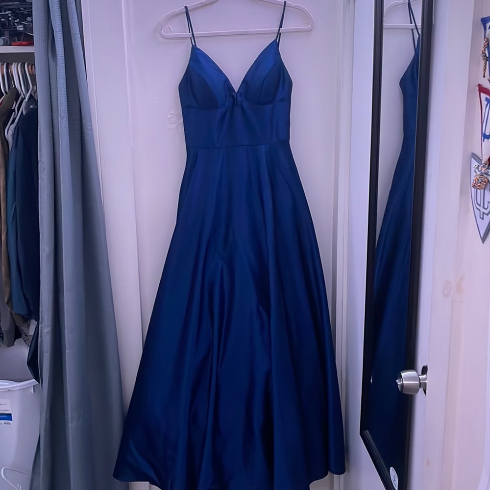 Royal blue prom dress!